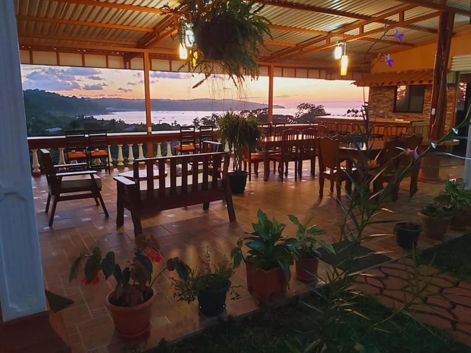 Cabinas Manolo Drake Bay, Ocean And Forest View Buitenkant foto